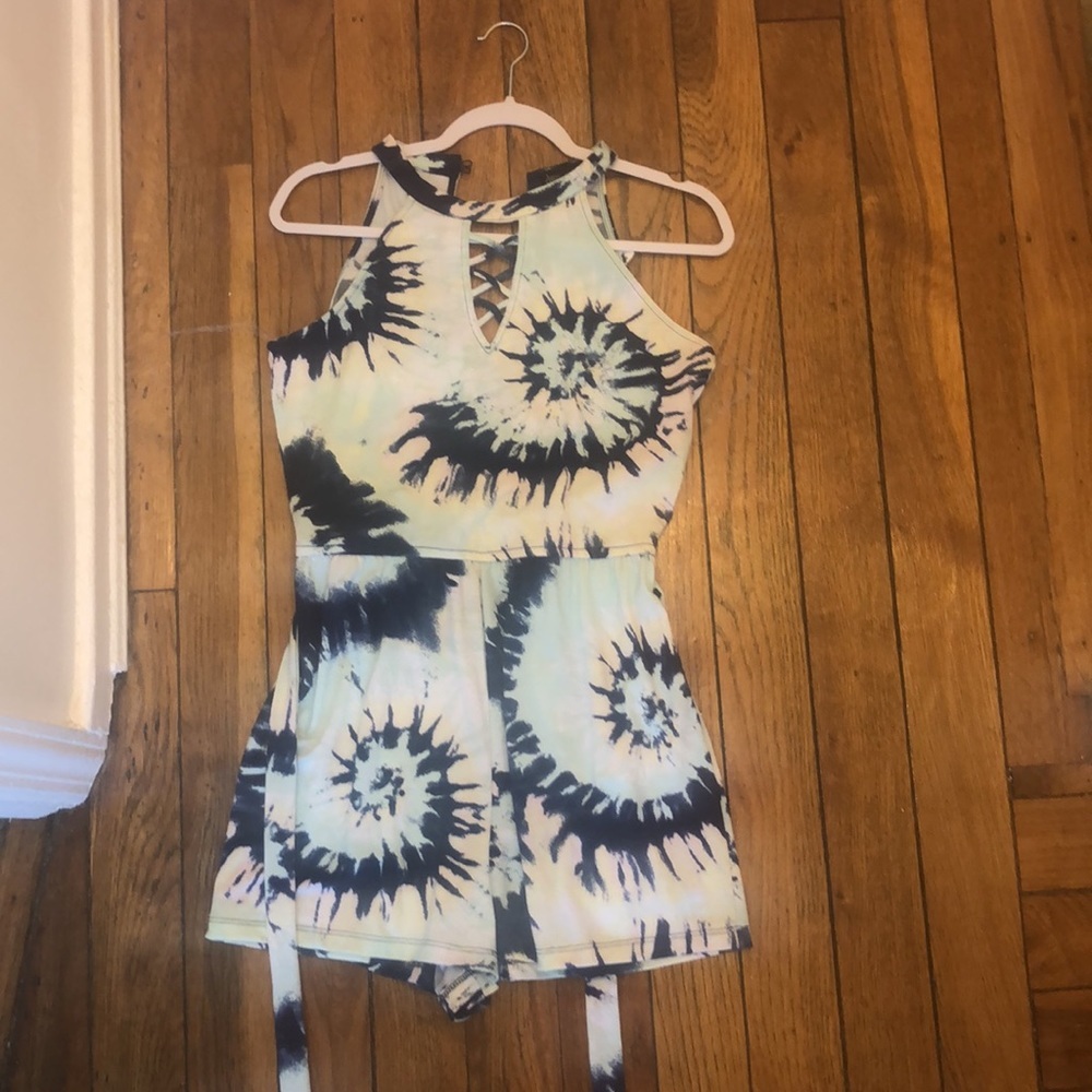 Romper - Picture 6 of 16